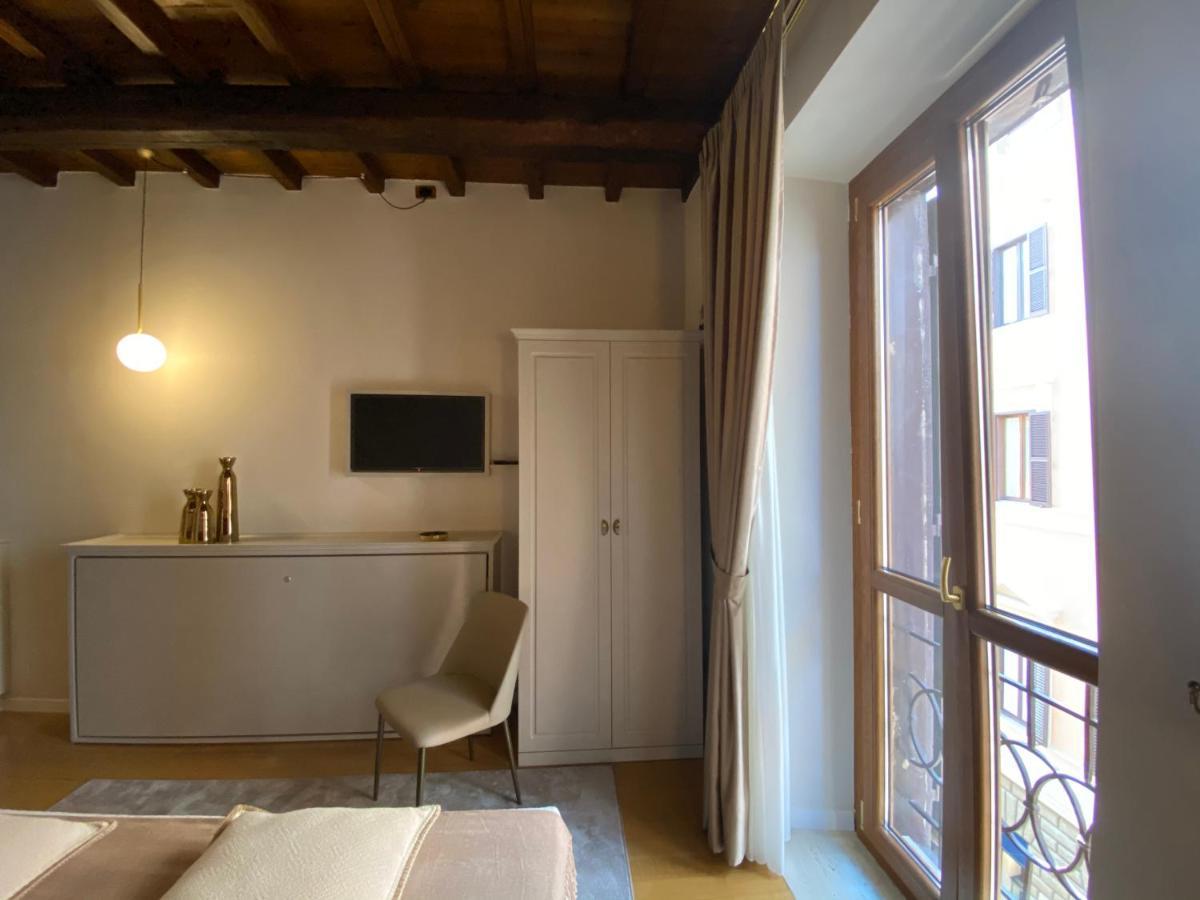 Condotti 2* Rom
